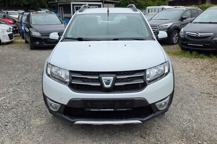 Dacia Sandero 185.533 km 3.590 &euro; Braunschweig 38120