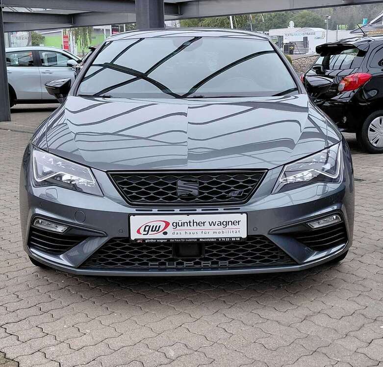 Seat Leon 89.800 km 23.580 € Rheinfeldern 79618