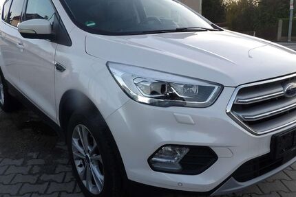 Ford Kuga 149.000 km 15.499 &euro; Bautzen 02625