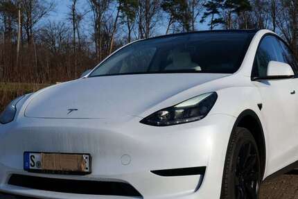 Tesla Model Y 68.800 km 29.900 &euro; Esslingen 73732