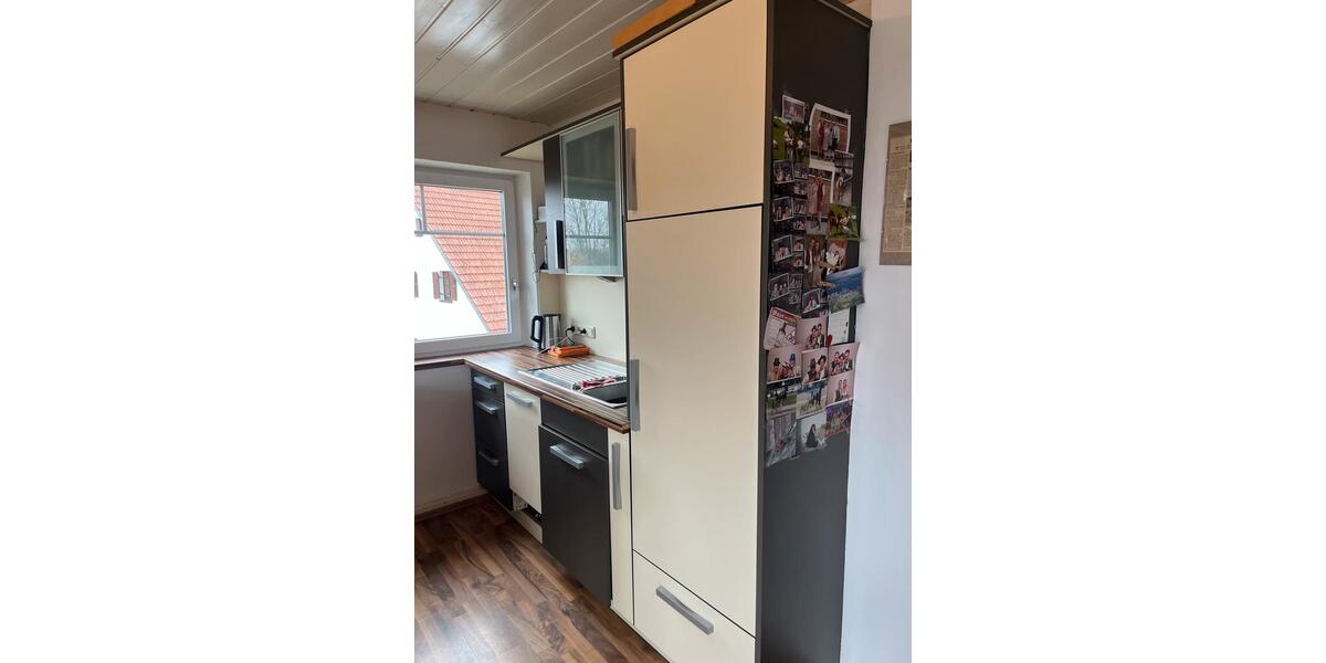 Dachgeschoßwohnung Kaufering - 3 Zimmer, 100 m&sup2;, 1.050&euro; | Angebot:25942833