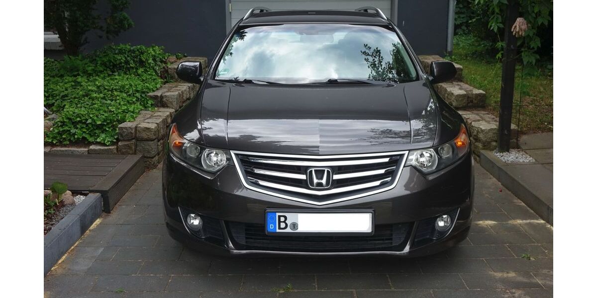 Honda Accord 238.000 km 5.450 &euro; Berlin-Frohnau 13465