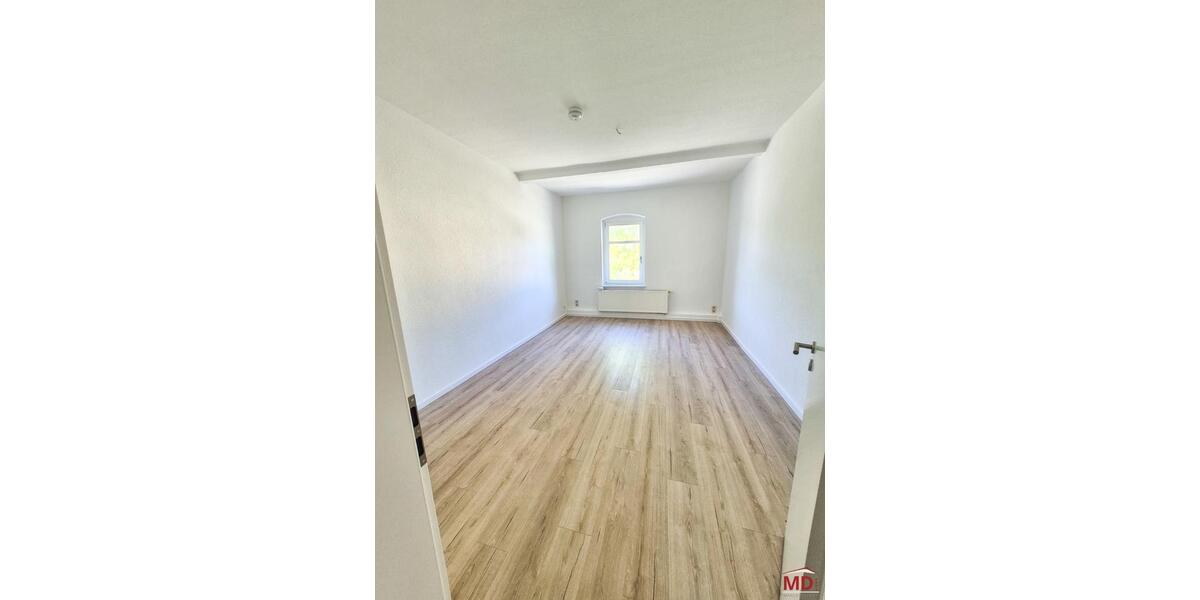 Dachgeschoßwohnung Stollberg (Erzgebirge) - 3 Zimmer, 83 m&sup2;, 500&euro; | Angebot:26635766