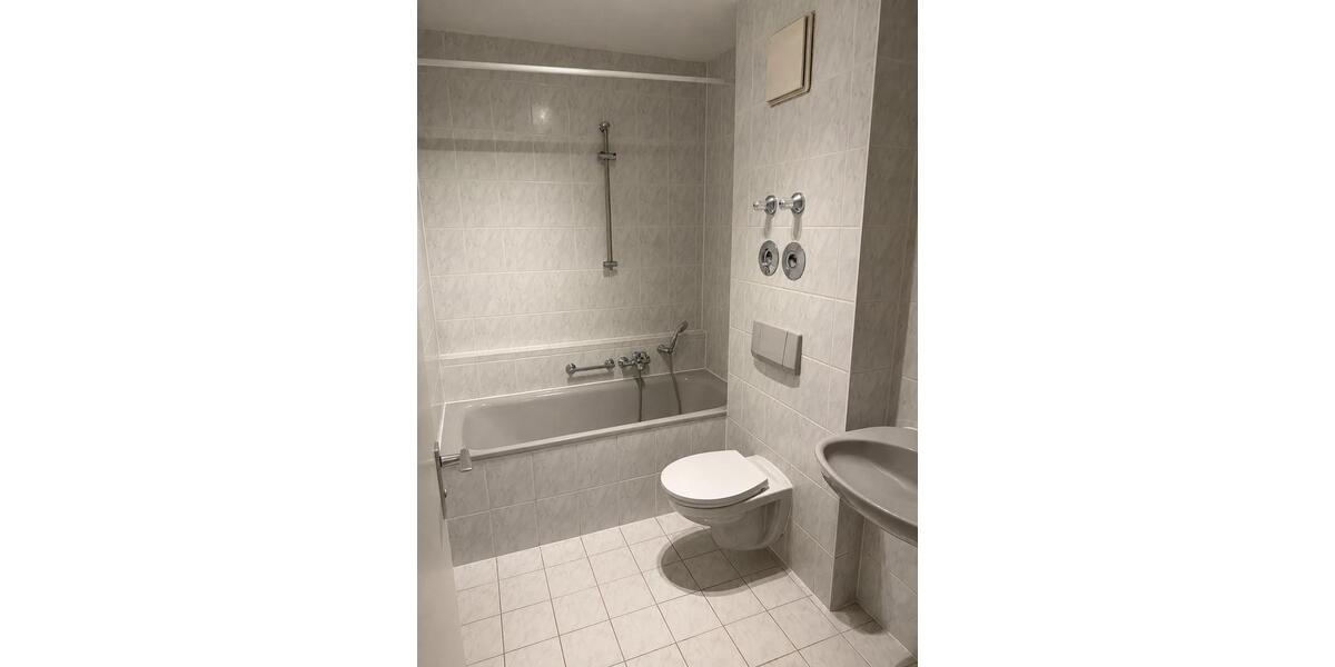Dachgeschoßwohnung Kolbermoor - 1 Zimmer, 34 m&sup2;, 239.000&euro; | Angebot:26421675