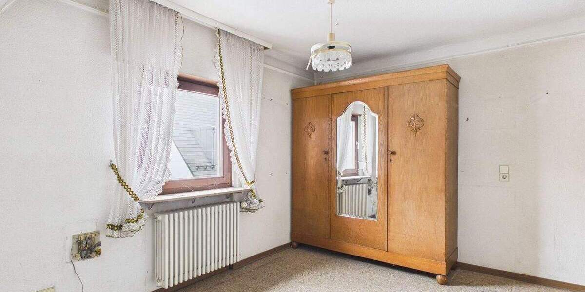 Einfamilienhaus Fellbach - 1 Zimmer, 128 m&sup2;, 545.000&euro; | Angebot:25248490