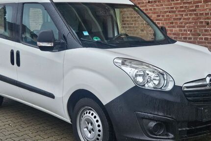 Opel Combo 208.000 km 3.199 &euro; düren 52349