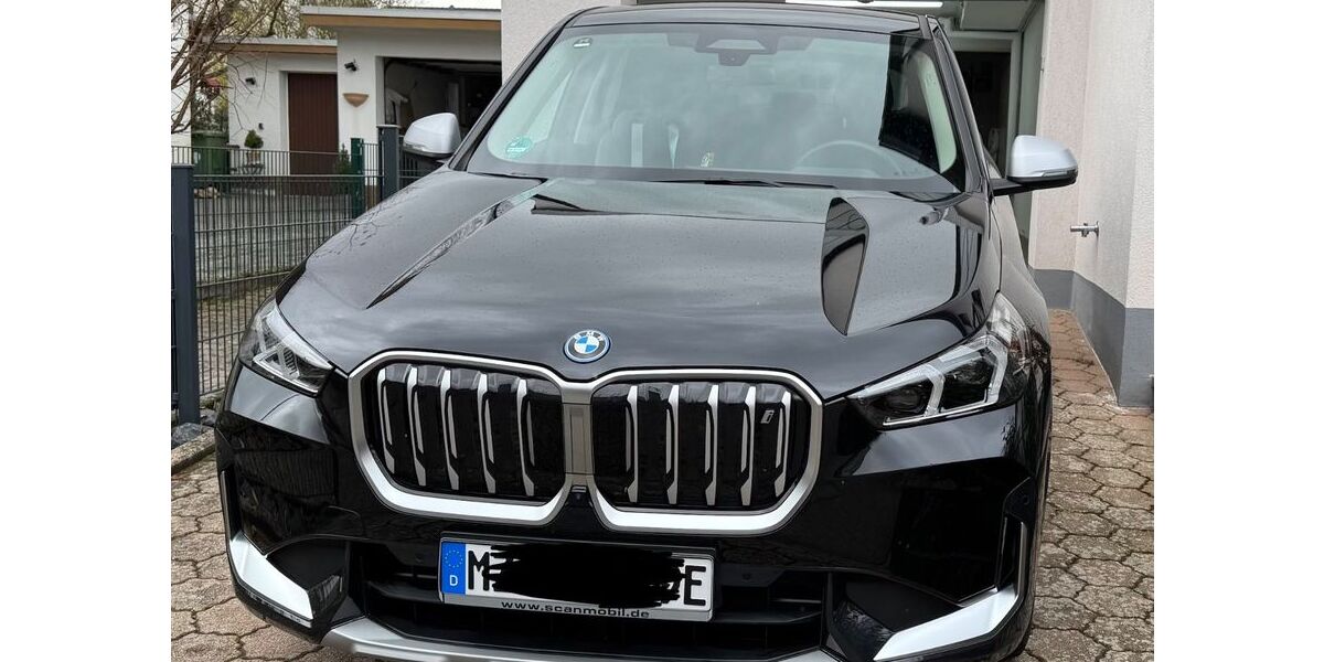 BMW iX1 16.800 km 40.100 € Mainz 55126