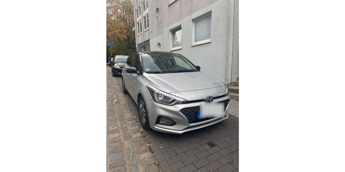 Hyundai i20 96.000 km 10.490 &euro; Aachen 52072
