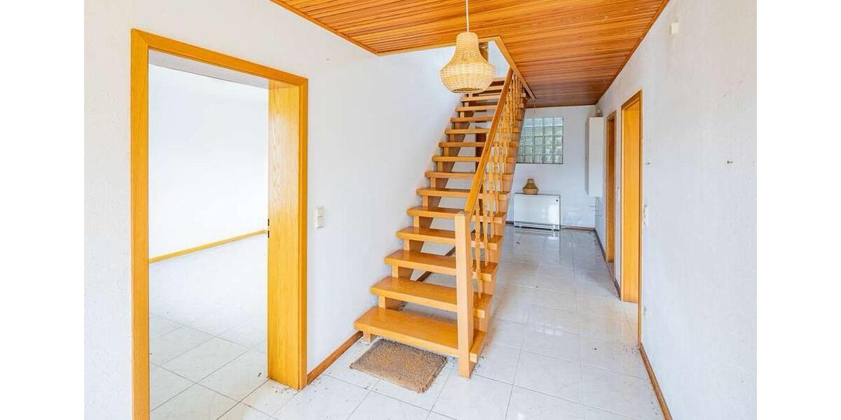 Einfamilienhaus Hessisch Lichtenau - 6 Zimmer, 286 m&sup2;, 286.000&euro; | Angebot:26995163