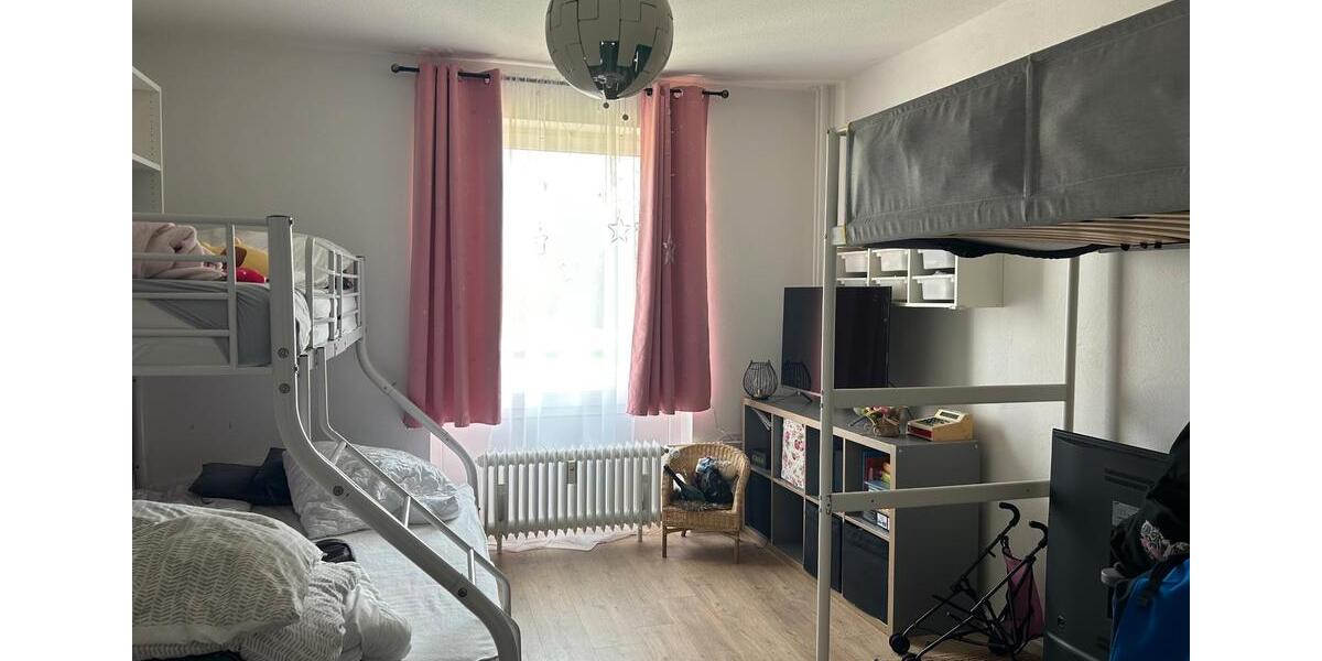 Erdgeschoßwohnung Remscheid Gemarkung Bergisch Born - 4 Zimmer, 89 m&sup2;, 684&euro; | Angebot:25918608
