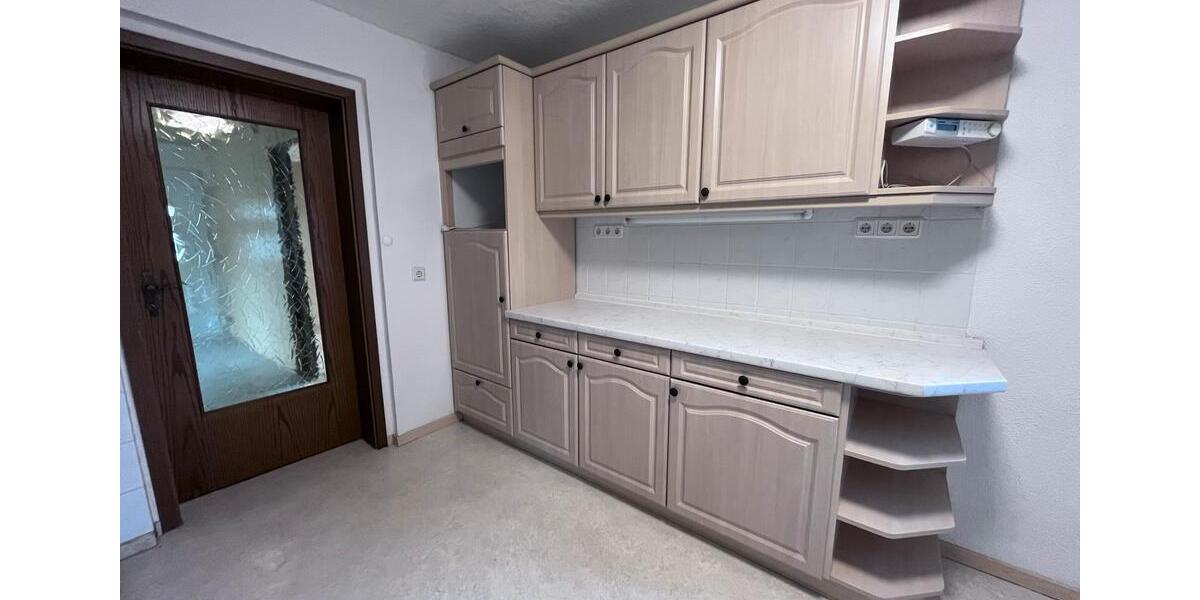 Reihenhaus Delligsen - 7 Zimmer, 195 m&sup2;, 1.050&euro; | Angebot:26225566