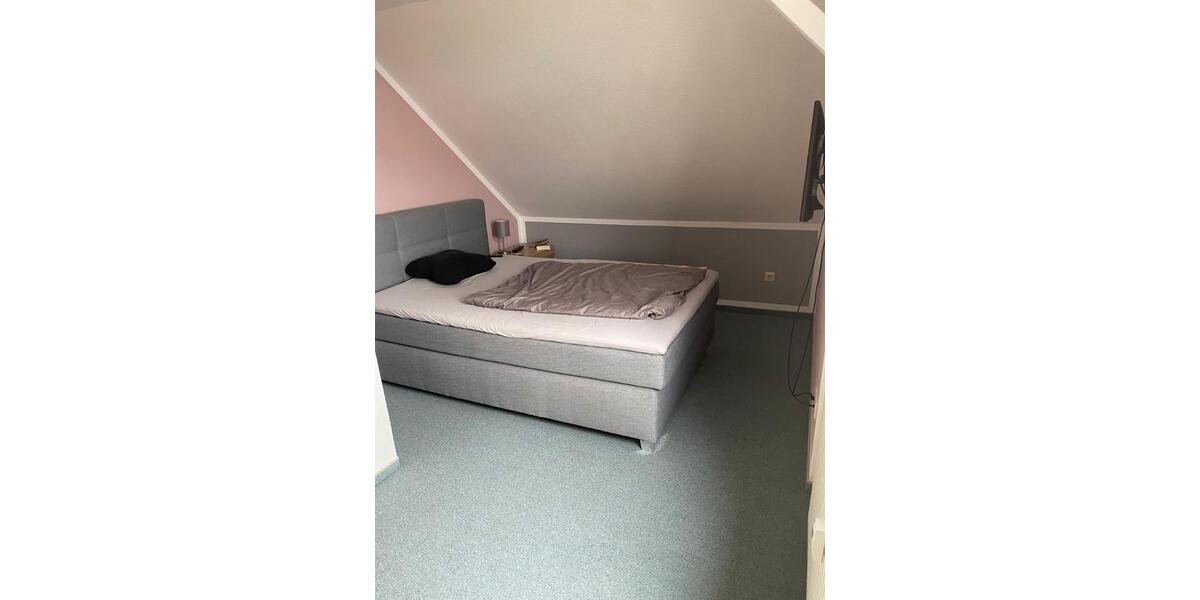 Dachgeschoßwohnung Buttstädt - 2 Zimmer, 40 m&sup2;, 370&euro; | Angebot:25285639