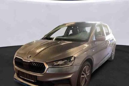 Skoda Fabia 9.990 km 17.380 &euro; Bad Segeberg 23795