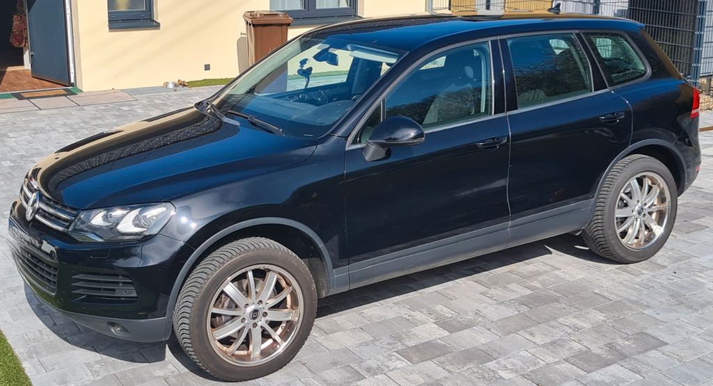 VW Touareg 234.115 km 8.500 &euro; Sinsheim 74889
