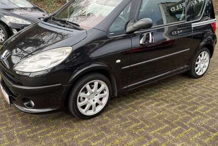 Peugeot 1007 132.000 km 3.990 &euro; Krefeld 47805