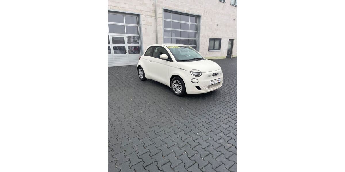 Fiat 500e 22.790 km 14.580 &euro; Ingelheim 55218