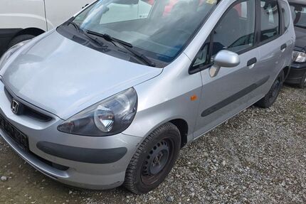 Honda Jazz 290.000 km 1.200 &euro; Ravensburg 88212