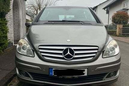 Mercedes B 200