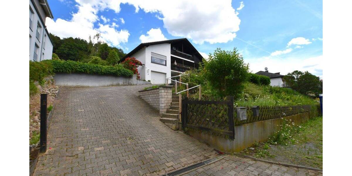 Einfamilienhaus Bad König - 7 Zimmer, 175 m&sup2;, 439.000&euro; | Angebot:26886865