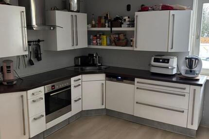 Haus Neustadt (Hessen) - 7 Zimmer, 220 m&sup2;, 1.210&euro; | Angebot:25396378