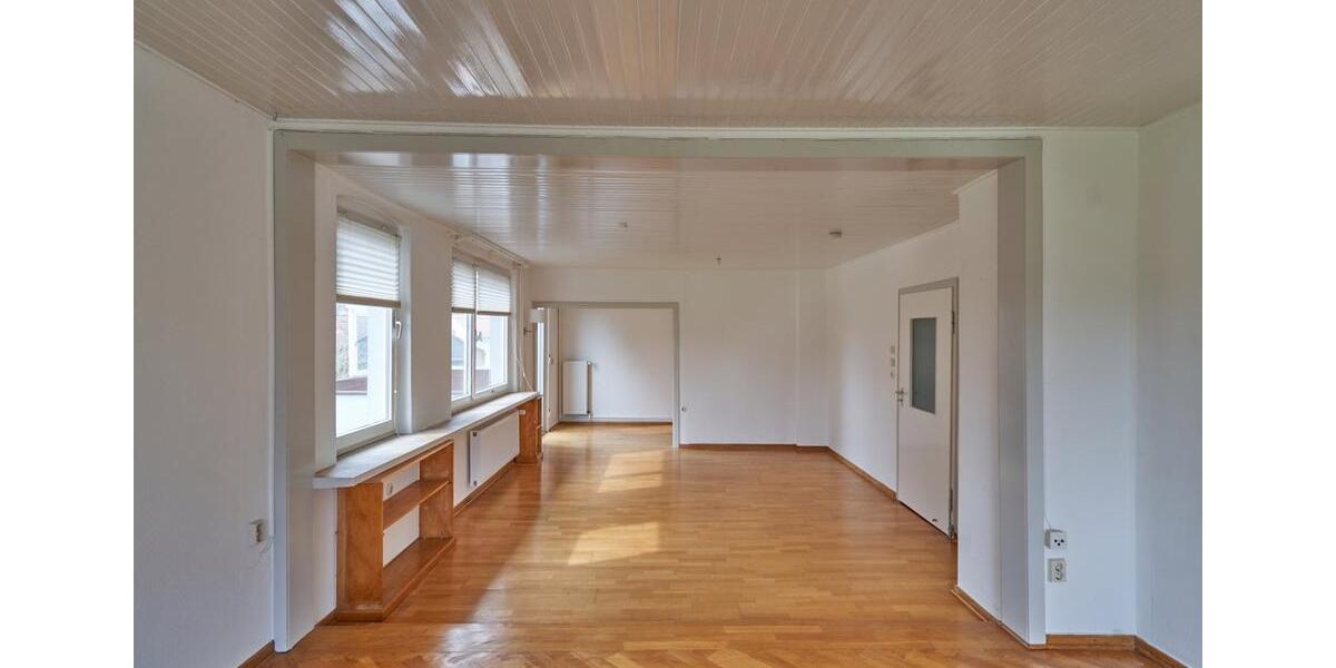 Etagenwohnung Hameln Kernstadt - 4 Zimmer, 132 m&sup2;, 925&euro; | Angebot:26517291