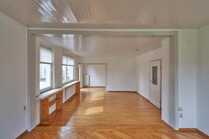 Wohnung Hameln Kernstadt - 4 Zimmer, 132 m&sup2;, 925&euro; | Angebot:26517291