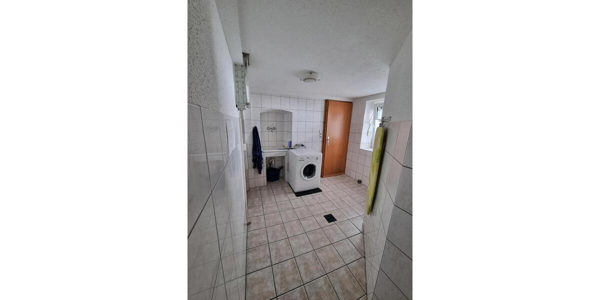 Einfamilienhaus Sundern (Sauerland) - 7 Zimmer, 145 m&sup2;, 189.000&euro; | Angebot:27461106