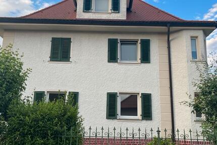 Haus Nürnberg Eibach - 7 Zimmer, 180 m&sup2;, 2.800&euro; | Angebot:26373030