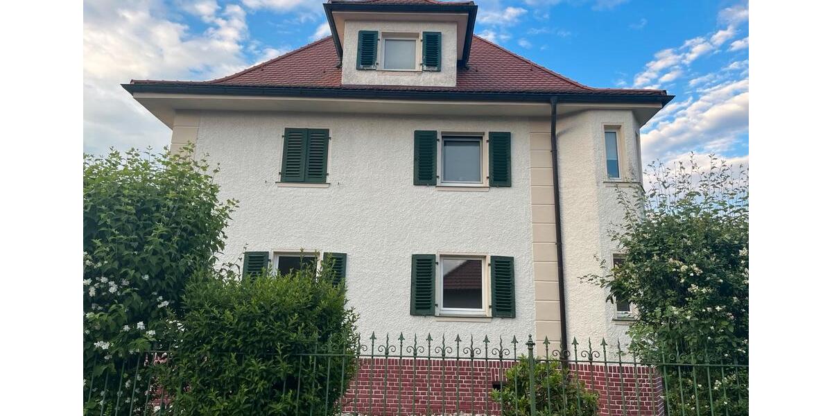 Villa Nürnberg Eibach - 7 Zimmer, 180 m&sup2;, 2.800&euro; | Angebot:26373030