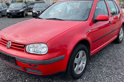 VW Golf 233.320 km 1.100 &euro; Rostock 18107