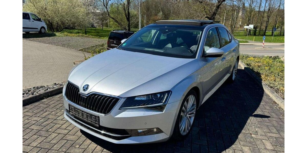 Skoda Superb 120.000 km 15.800 &euro; Gera 07551