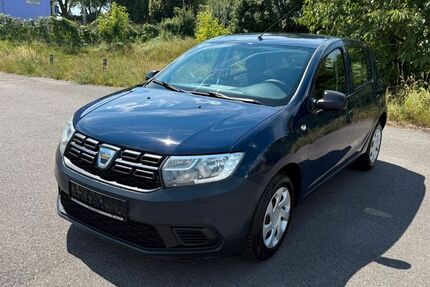 Dacia Sandero 62.000 km 2.499 &euro; Berlin 12057