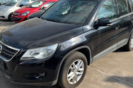 VW Tiguan 157.000 km 3.950 &euro; Detmold 32758
