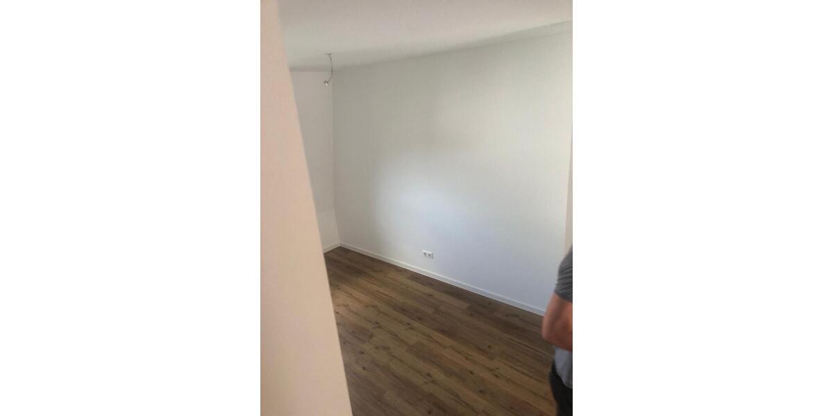 Dachgeschosswohnung 2 Zimmer Wohnung 2 zimmer