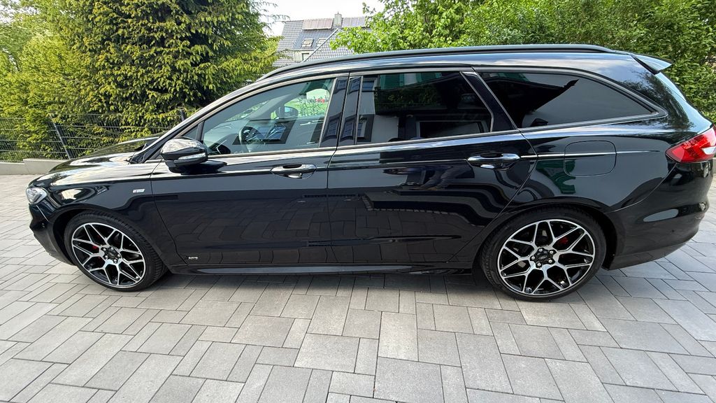 Ford Mondeo 97.920 km 21.000 &euro; Velbert 42549