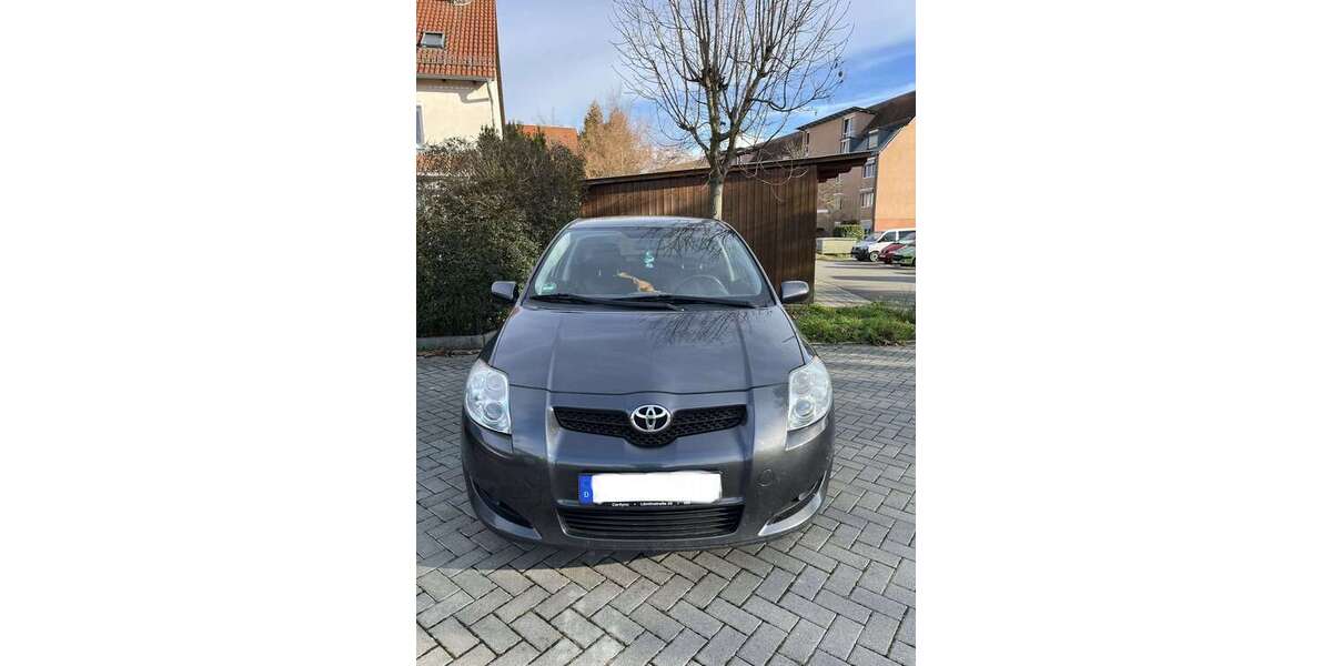 Toyota Auris 126.000 km 4.600 &euro; Nürnberg 90451