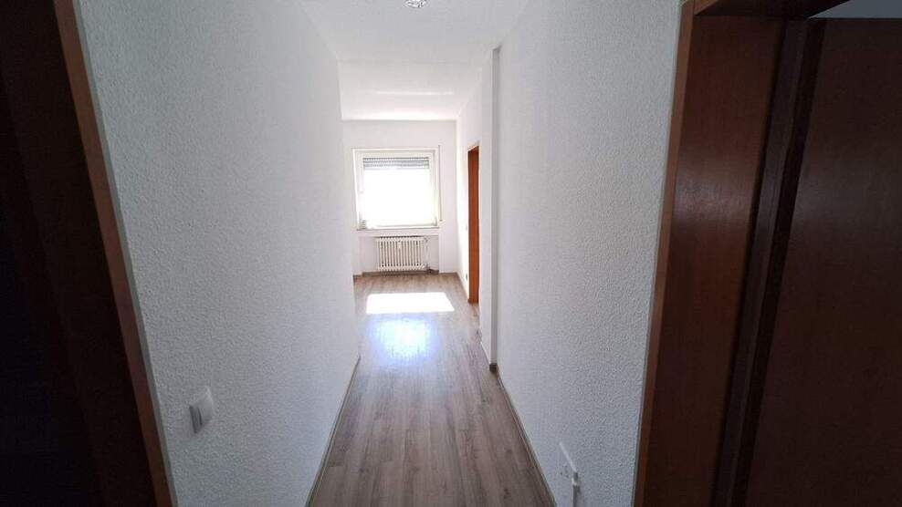 Limburgerhof - Große 2 Zimmerwohnung mit Balkon in zentraler Lage