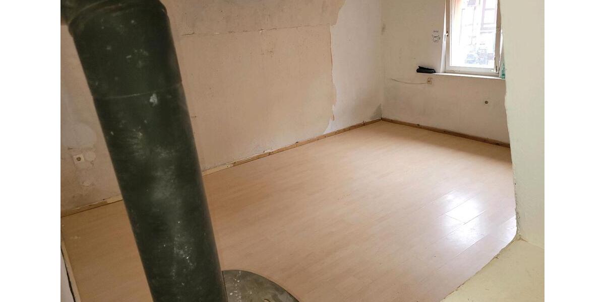 Einfamilienhaus Bastheim - 6 Zimmer, 105 m&sup2;, 44.500&euro; | Angebot:25931722