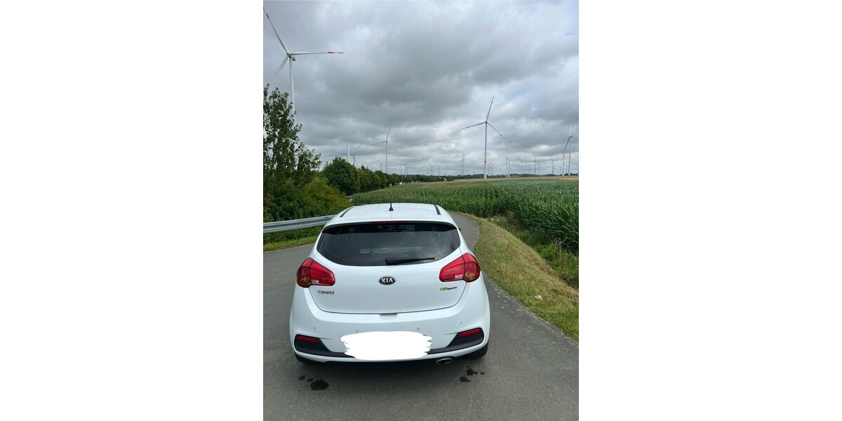 Kia ceed 201.000 km 5.099 &euro; Paderborn 33104