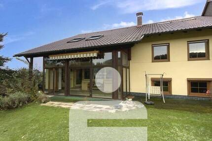 Haus Oberviechtach - 1 Zimmer, 188 m&sup2;, 250.000&euro; | Angebot:25192189