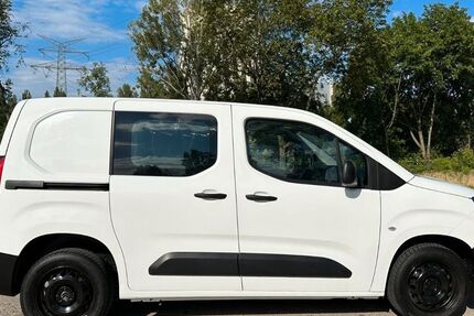 Citroen Berlingo 197.000 km 8.925 € Berlin 13597