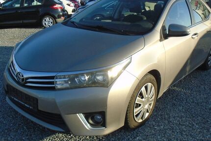 Toyota Corolla 158.000 km 9.950 &euro; Wildau 15745
