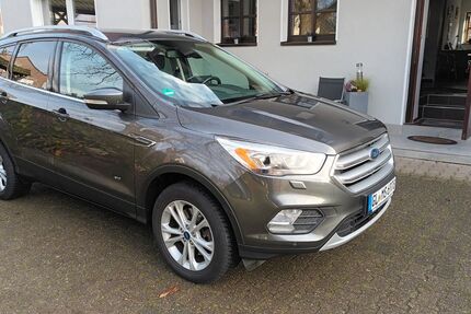 Ford Kuga 112.250 km 11.990 € Burscheid 51399