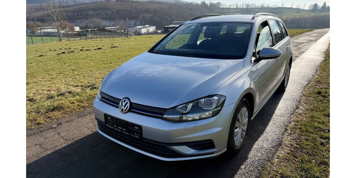 VW Golf 137.000 km 9.990 &euro; Kirchhundem 57399