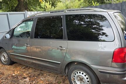 VW Sharan