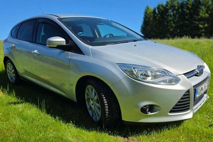 Ford Focus 102.500 km 5.900 &euro; Passee 23992