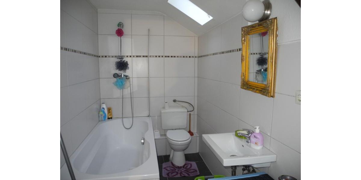 ObjNr:17050 - Gemütliche 3-Zimmer Dachgeschoßwohnung in Ma-Jungbusch 3 zimmer