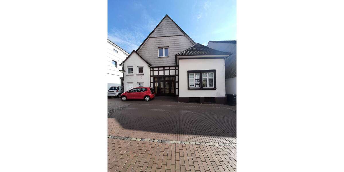 Haus zum Kaufen in Enger 380.000 € 350 m² 10 zimmer