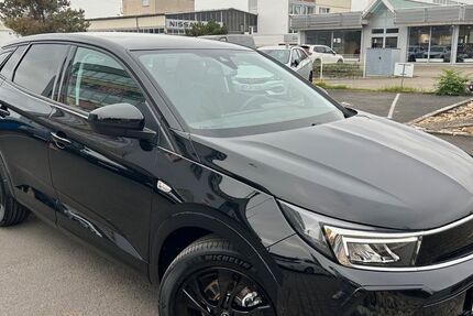 Opel Grandland (X) 13.762 km 25.990 € Mainz 55120