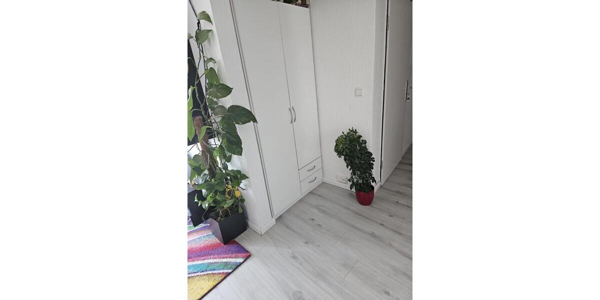 Dachgeschoßwohnung Bremen Hemelingen - 3 Zimmer, 60 m&sup2;, 750&euro; | Angebot:26232451